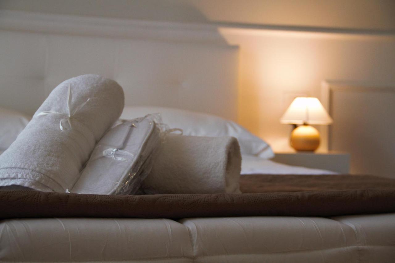 Double Room with Private Bathroom,971184280:JPEG